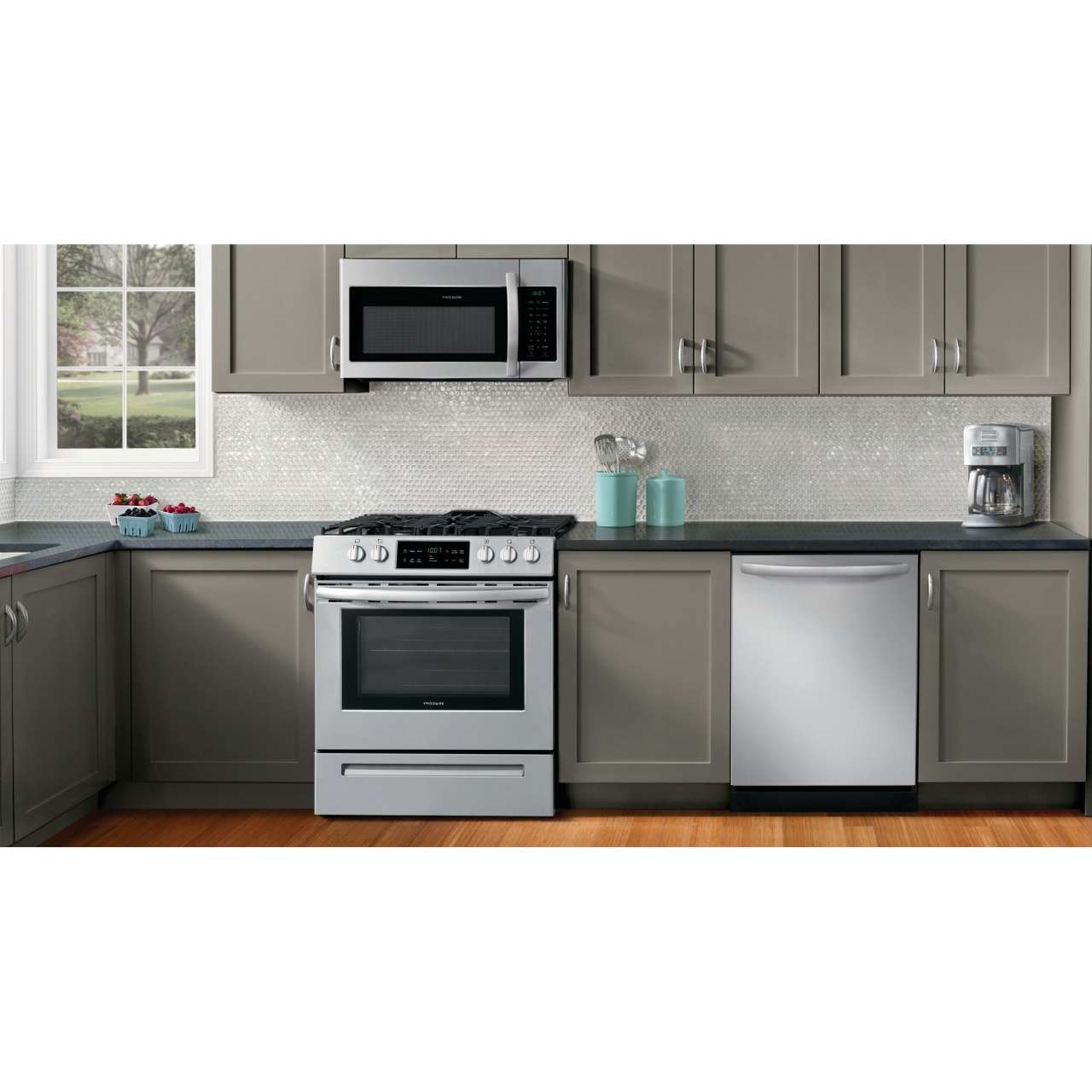 FRIGIDAIRE 30'' Front Control Freestanding Gas Range (FFGH3054US)